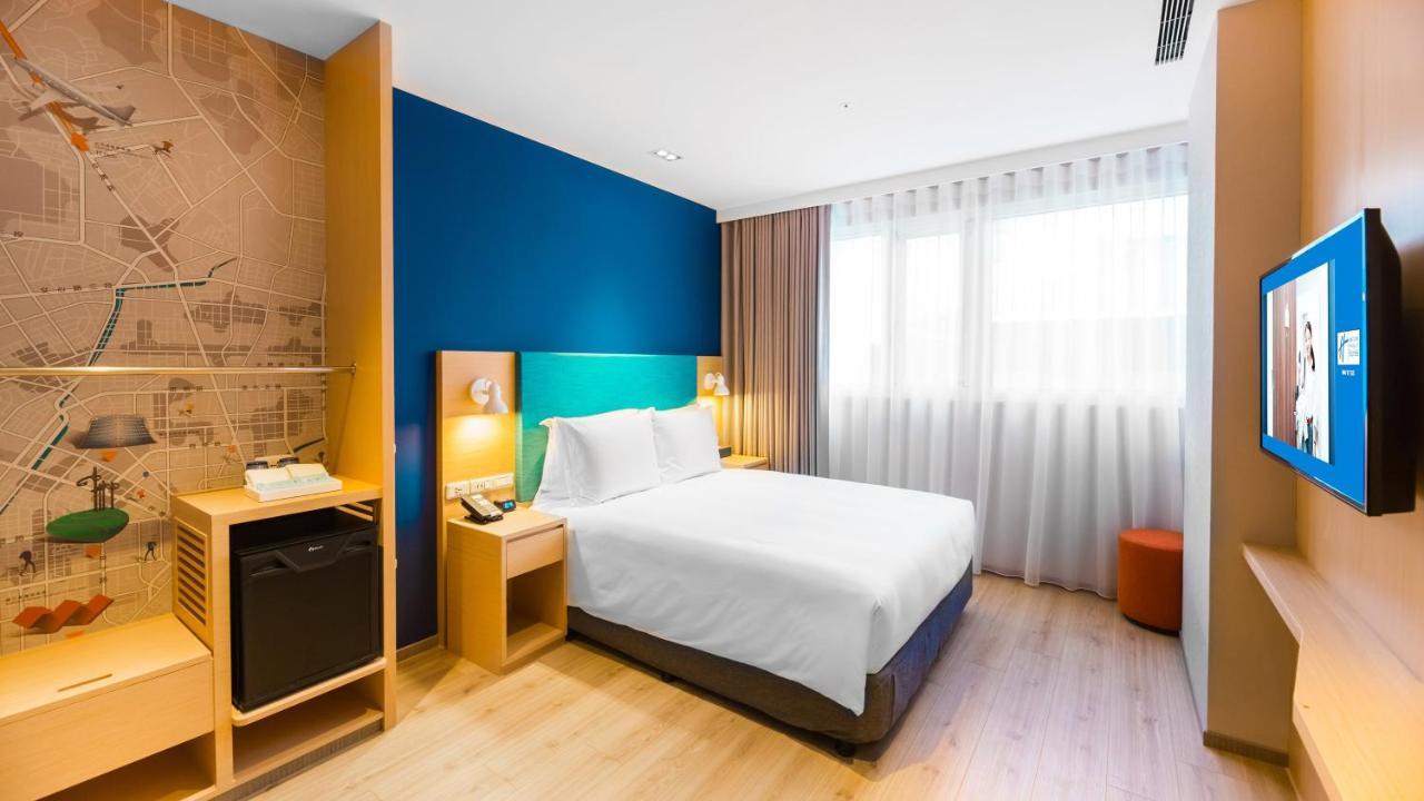 Holiday Inn Express Taichung Fengchia By Ihg Exterior foto