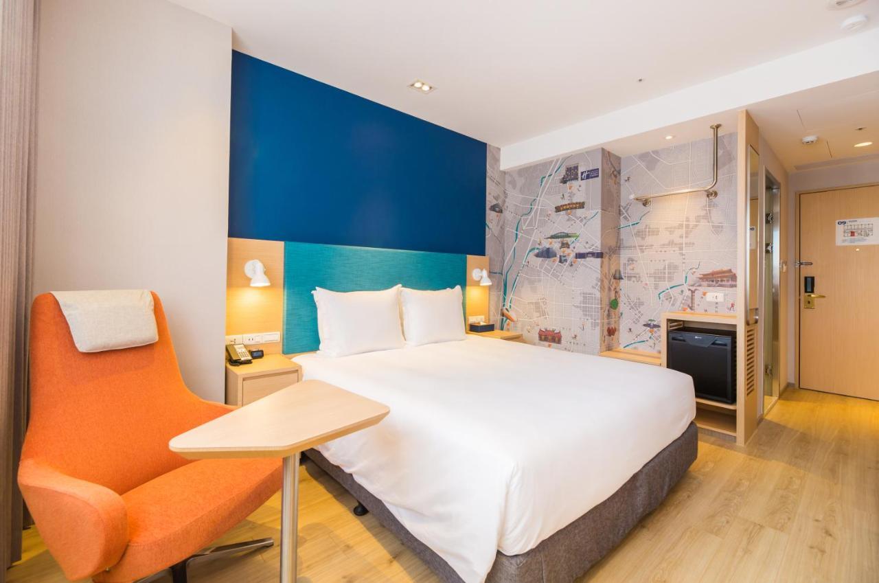 Holiday Inn Express Taichung Fengchia By Ihg Exterior foto